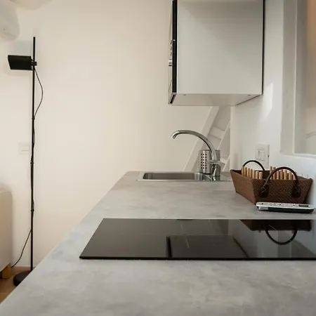 Bocconi Studio * 밀라노